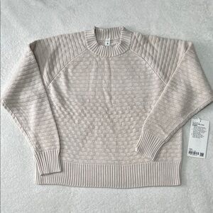 BNWT lululemon texture play crew sweater